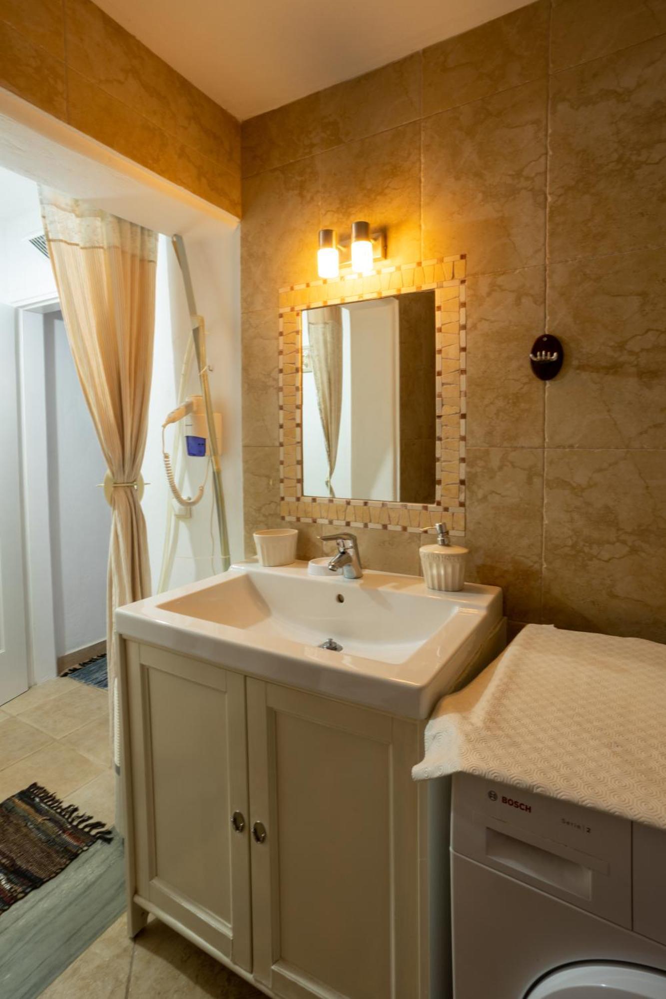 Irilena'S Guest House Φάρος Εξωτερικό φωτογραφία